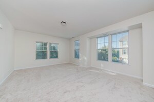 Foto del edificio - 212 N Commerce St