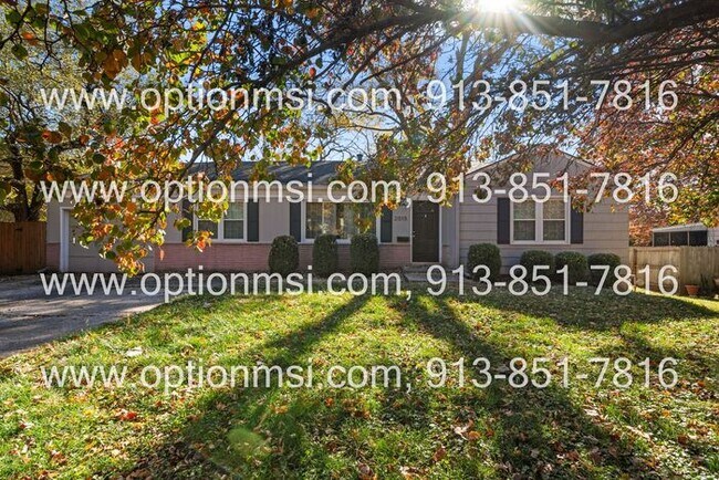 Foto del edificio - 1/2 month free if moved in by December 22n...