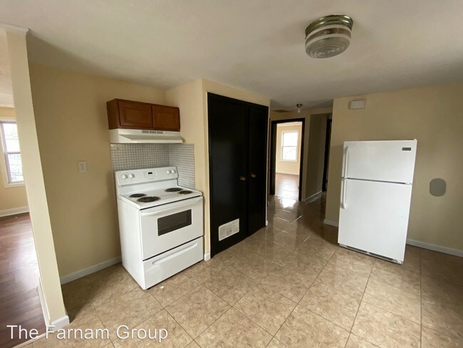 Foto del edificio - 2 br, 1 bath Apartment - 16 Welcome Street