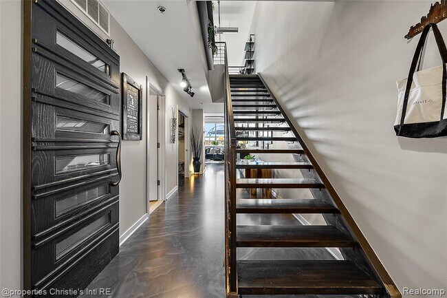 Foto del edificio - 444 W Willis St