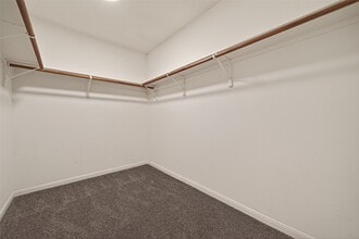 Building Photo - 18302 Walden Gate Ln