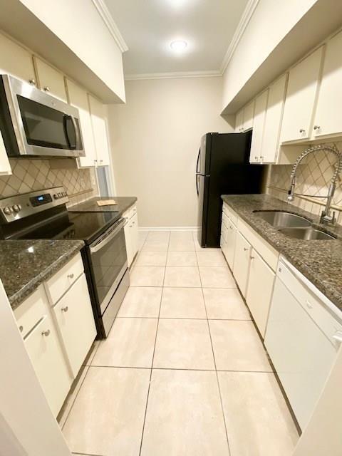 Building Photo - 1115 Augusta Dr