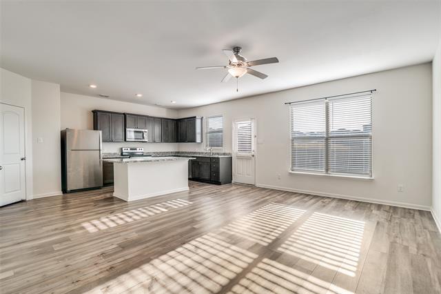 Foto del edificio - 614 Arlington Park Ct