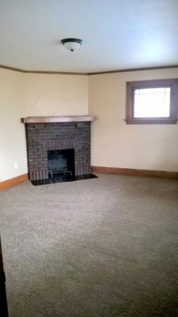 Foto del edificio - 3421 E 143rd St