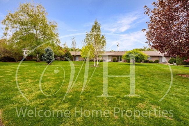 Building Photo - Great 2 Bedroom Condo with Storage and Out...