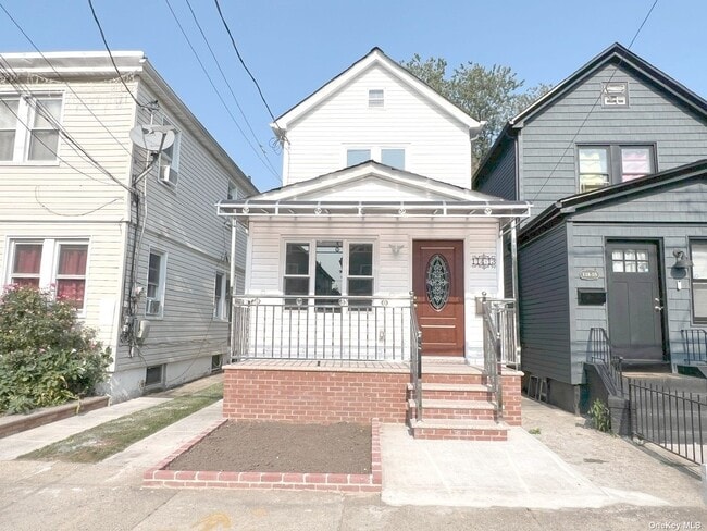Building Photo - 114-13-114147 147th St