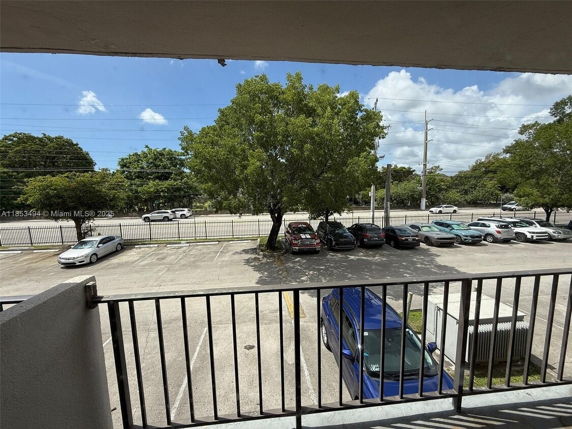 Primary Photo - 5501 NW 7th St