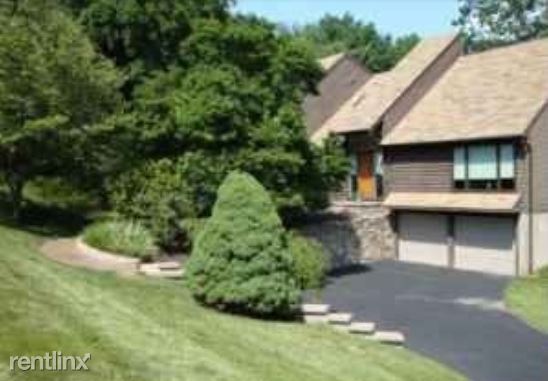 Primary Photo - 943 Hunt Rd