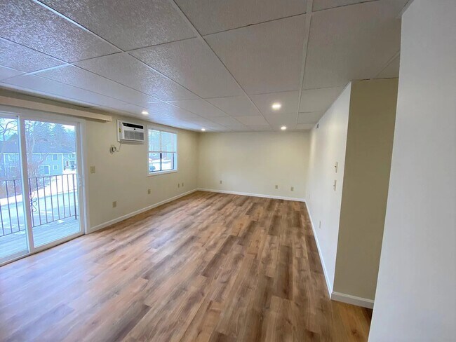 Foto del edificio - Floral Gardens Apartments