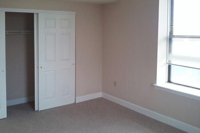 Photo - Kingsbury Apartments