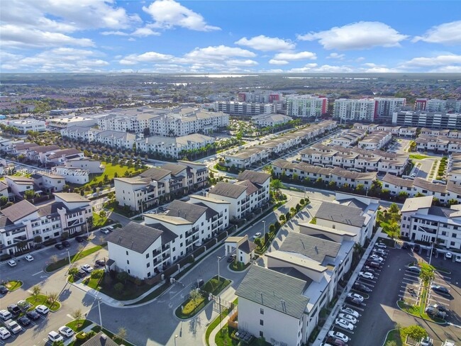 Foto del edificio - 7865 NW 104th Ave