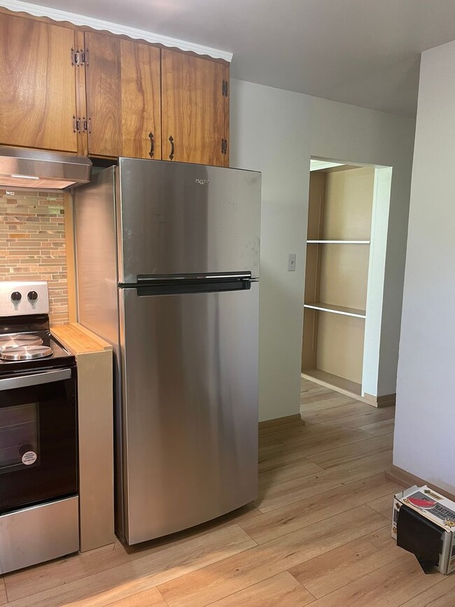 Building Photo - ****Looking for someone to assume roommate...