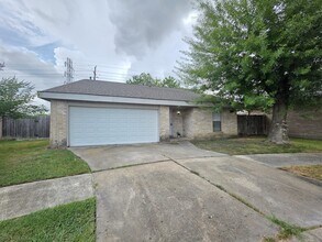 Building Photo - 6607 Pouter Dr