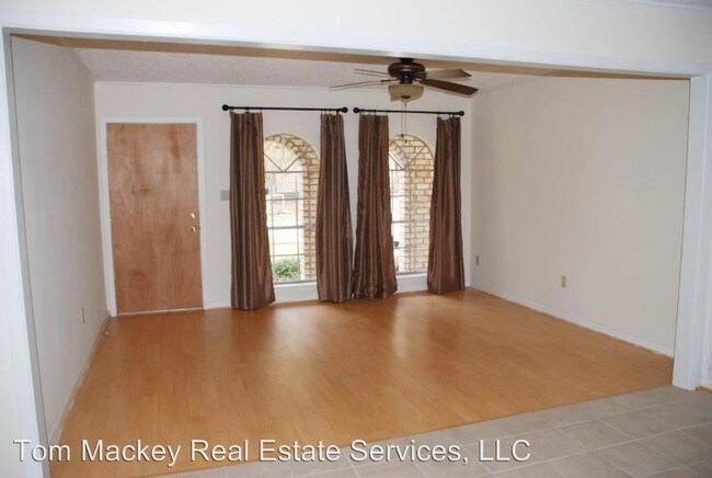 Building Photo - 3 br, 2 bath House - 9549 Tasmania Ave