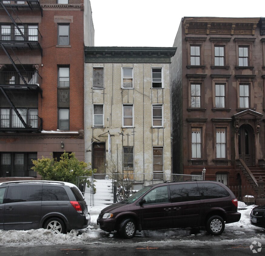 Foto del edificio - 476 Washington Ave