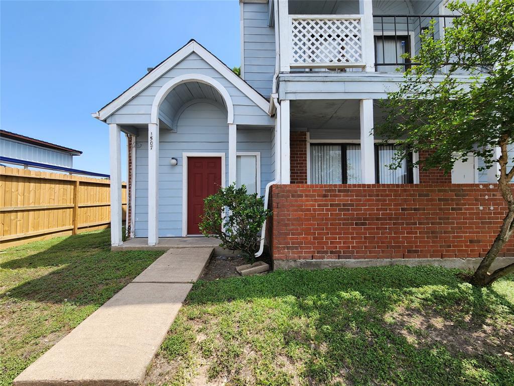 Foto principal - 14550 Fonmeadow Dr