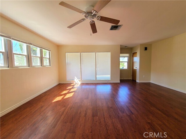 Foto del edificio - 25193 Starr St