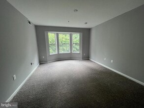 Building Photo - 2071 Alice Ave