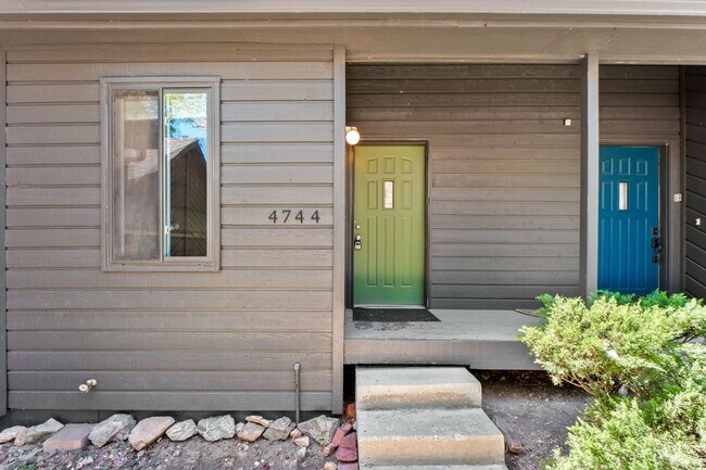 Foto del edificio - 3BD, 2.5 Boulder Townhome with 1-Car Garage