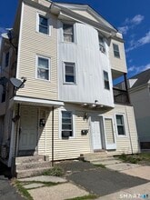 Building Photo - 104 Mather St