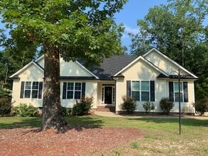 Building Photo - 2486 Golden Forest Dr