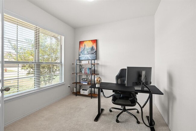 Building Photo - 211 Brookside St
