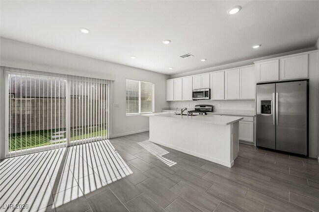 Building Photo - 8327 Aurora Rdg Ave