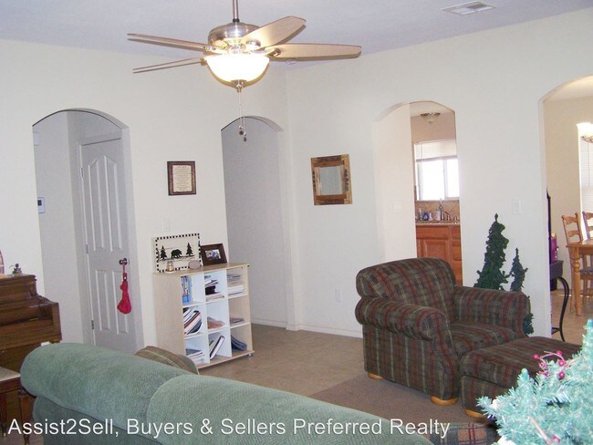Building Photo - 507 Coronado Dr