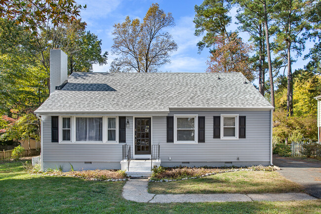Building Photo - 1302 Dinwiddie Ave