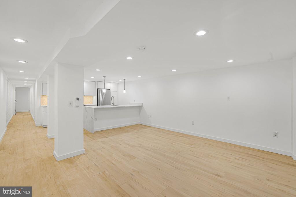 Primary Photo - 1230 Irving St NW