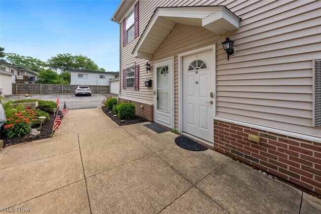 Foto del edificio - 11531 Riverview Ct
