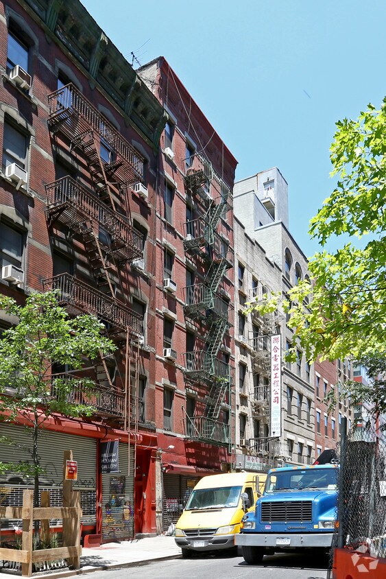 Building Photo - 67 Ludlow St