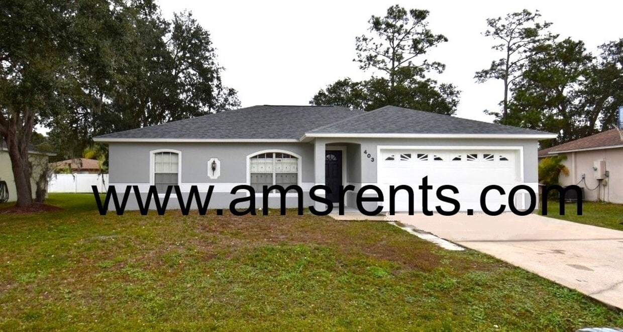 Spacious 3 Bedroom 2 Bath - Spacious 3 Bedroom 2 Bath