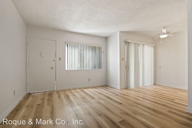 Foto del edificio - 1 br, 1 bath Apartment - 1550 S. Saltair A...