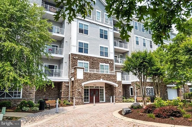 Building Photo - 700 Cattail Cv