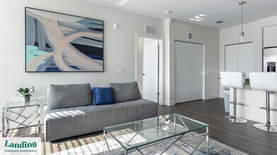 Building Photo - 4950 W Prescott St