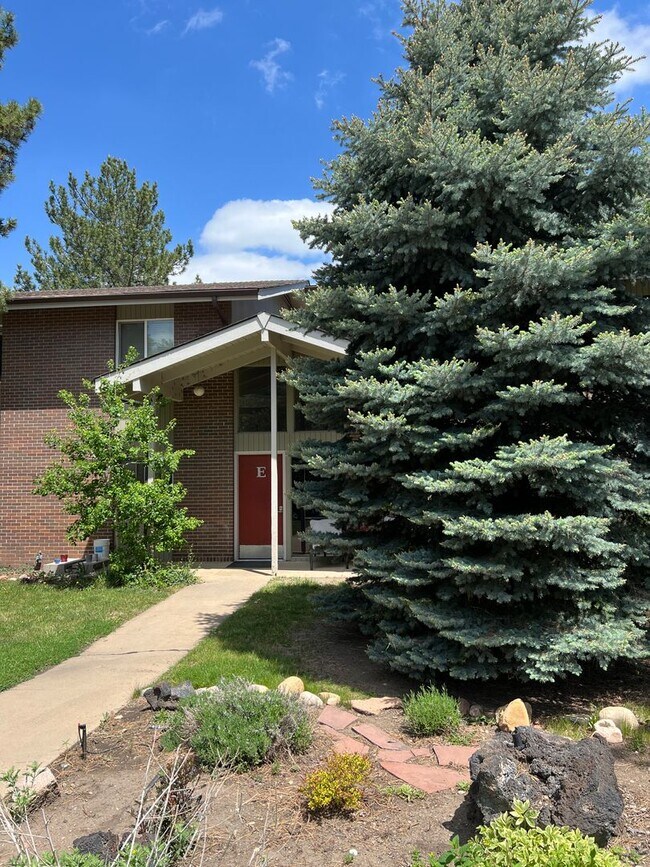 Building Photo - CHARMING 2 Bed 1 Bath Condo in Boulder - A...