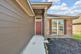 Building Photo - 14367 N Summerchase Cir