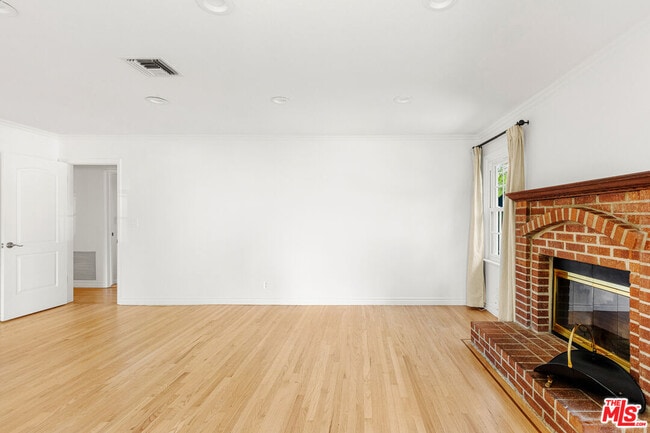 Foto del edificio - 5131 Don Pio Dr