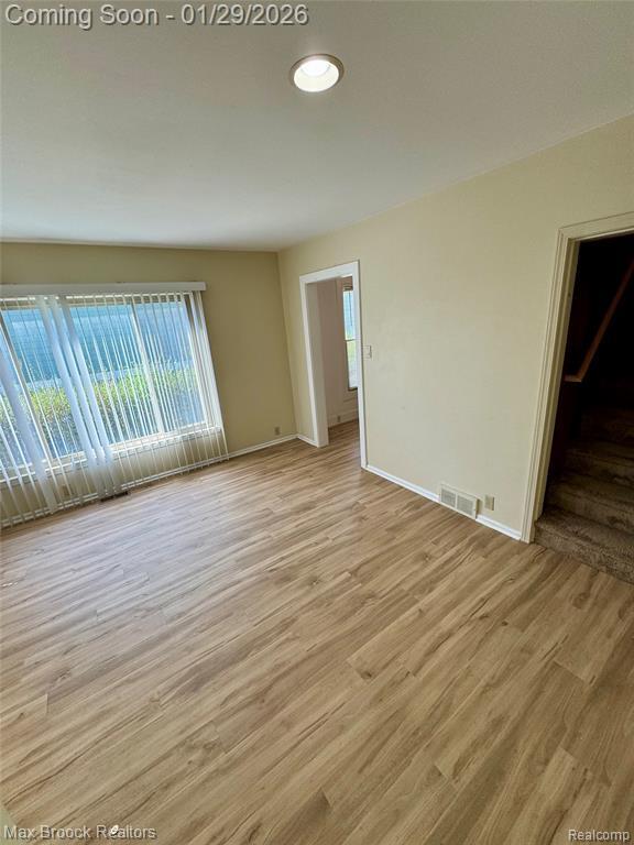 Foto del edificio - 368 S Wing St