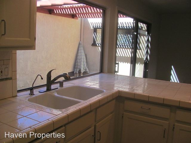 Building Photo - 4 br, 2 bath House - 9 Los Verdes