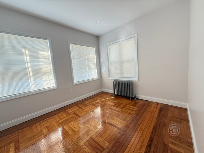 Foto del edificio - 1644 Williamsbridge Rd