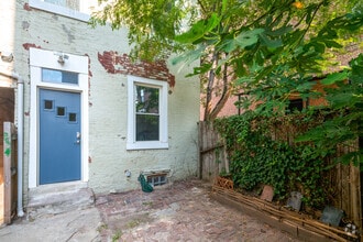 Building Photo - 1521 Palethorp St