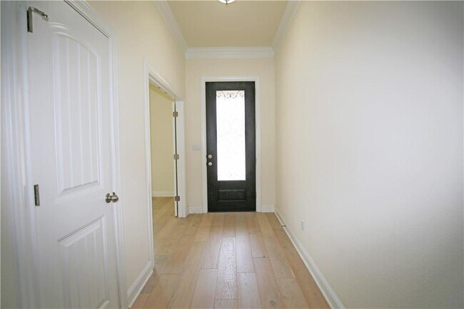 Building Photo - 12016 Versante Cir
