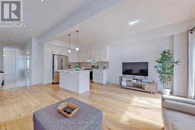 Building Photo - 98 Shoreview Pl