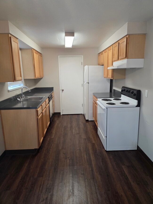 Foto del edificio - West End Apartments