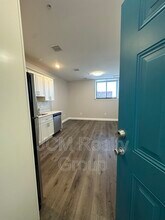 Building Photo - 191 N Common St