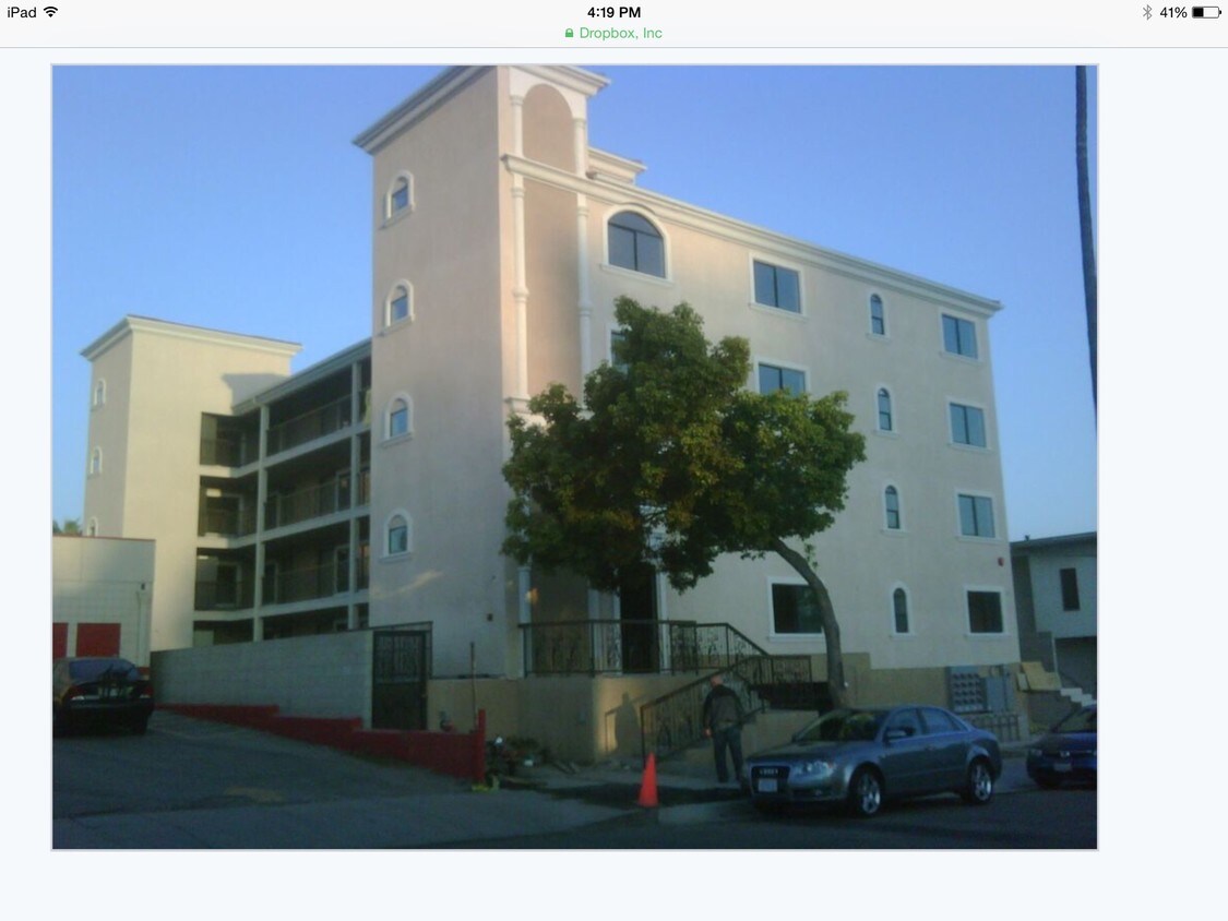 Building view - 1466 Tamarind Ave