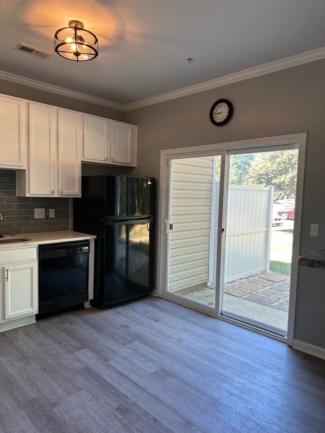 Kitchen Patio - 2230 Valley Edge Dr