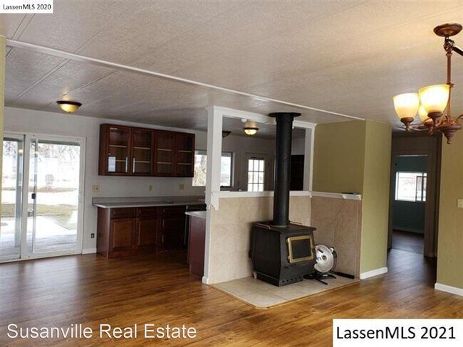Building Photo - 3 br, 2 bath House - 715-610 Blickenstaff Rd.